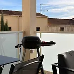 L'escale Marine Accessible Parking & At 300m *